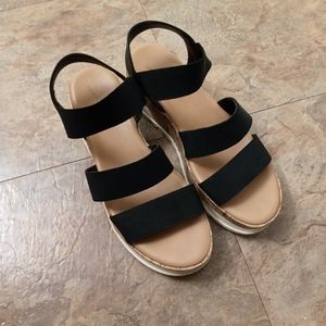 Universal Thread sandals
